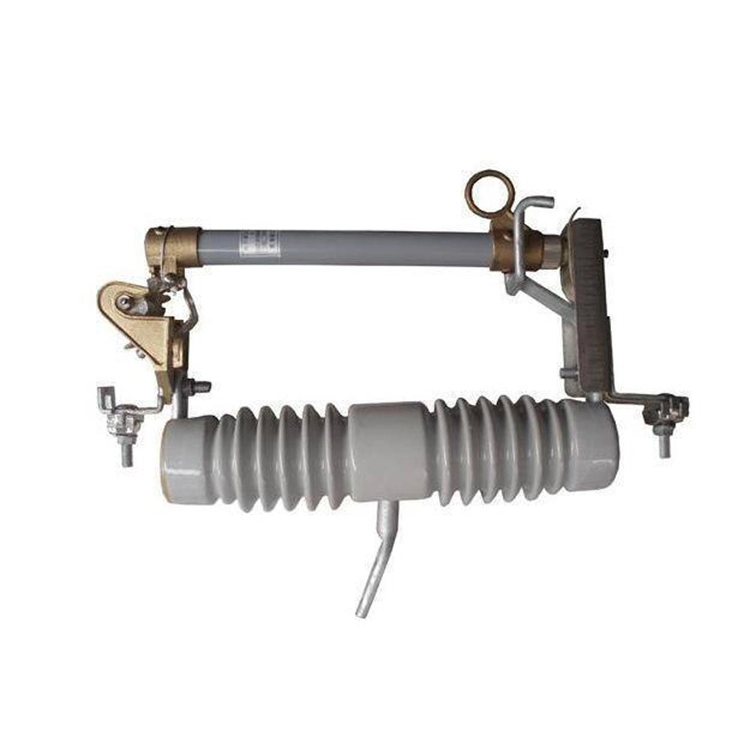 27кв полимерни електрични осигурач монтиран на стуб